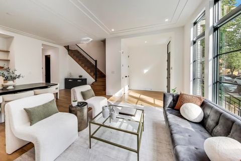 Tiny photo for 3846 N Bell Avenue, Chicago, IL 60618 (MLS # 12511090)