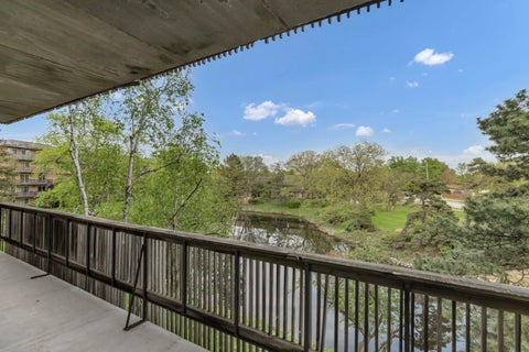 Tiny photo for 8025 Woodglen Lane #309, Downers Grove, IL 60516 (MLS # 12549427)