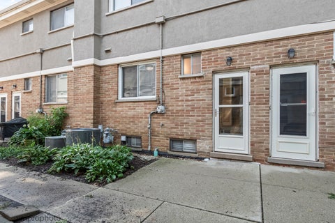 Tiny photo for 606 S Milwaukee Avenue #B, Libertyville, IL 60048 (MLS # 12776124)