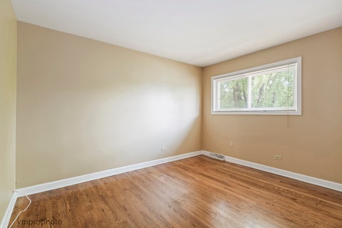 Tiny photo for 606 S Milwaukee Avenue #B, Libertyville, IL 60048 (MLS # 12776124)