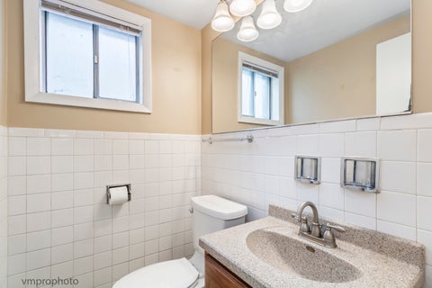 Tiny photo for 606 S Milwaukee Avenue #B, Libertyville, IL 60048 (MLS # 12776124)