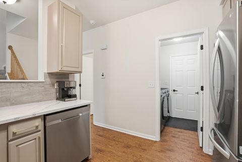 Tiny photo for 319 Grape Vine Trail, Oswego, IL 60543 (MLS # 12591518)