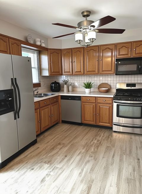 Tiny photo for 16500 76th Avenue, Tinley Park, IL 60477 (MLS # 12547329)