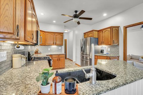 Tiny photo for 502 S Jeffery Drive, Mahomet, IL 61853 (MLS # 12612431)