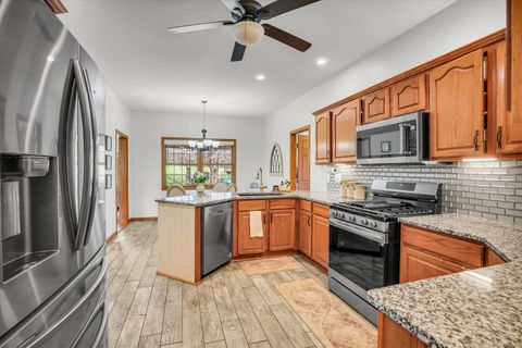 Tiny photo for 502 S Jeffery Drive, Mahomet, IL 61853 (MLS # 12612431)