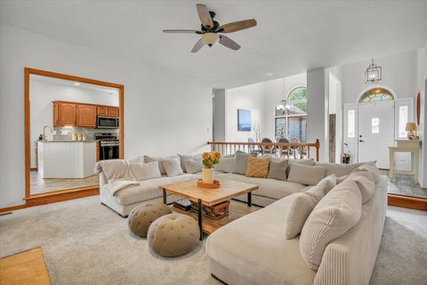 Tiny photo for 502 S Jeffery Drive, Mahomet, IL 61853 (MLS # 12612431)