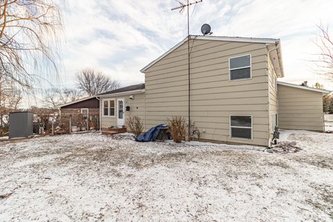 A home in Lindenhurst