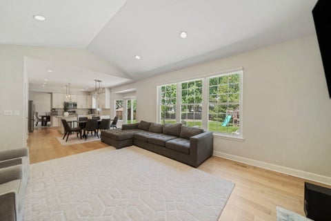 Tiny photo for 902 Chatham Drive, Carol Stream, IL 60188 (MLS # 12694216)