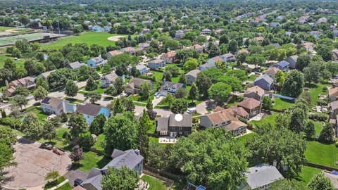 Tiny photo for 902 Chatham Drive, Carol Stream, IL 60188 (MLS # 12694216)