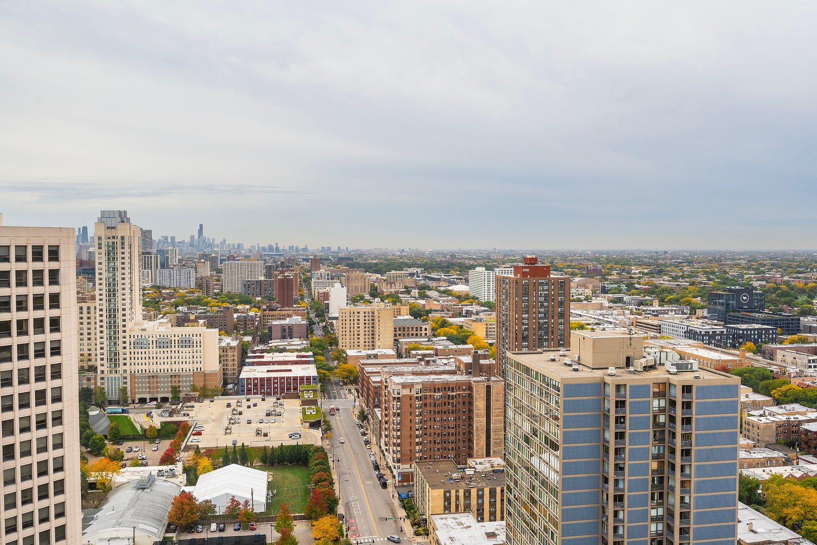 5415 N Sheridan Road 3514