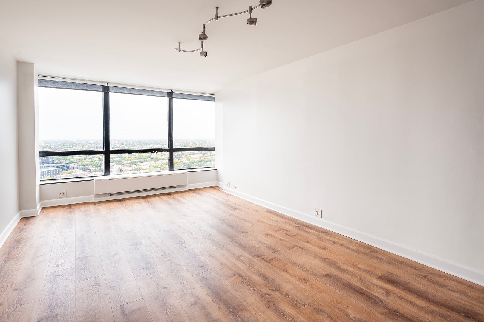 5415 N Sheridan Road 3514