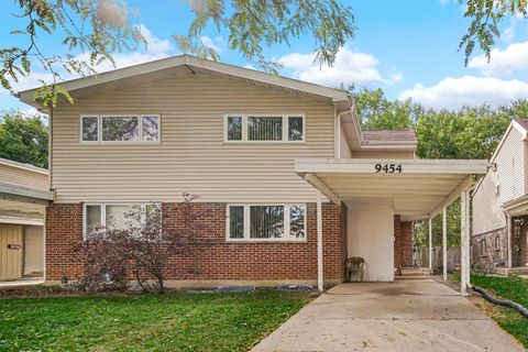 Photo of 9454 Meadow Lane, Des Plaines, IL 60016 (MLS # 12583379)