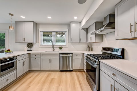 Tiny photo for 5615 S Elm Street, Hinsdale, IL 60521 (MLS # 12761730)
