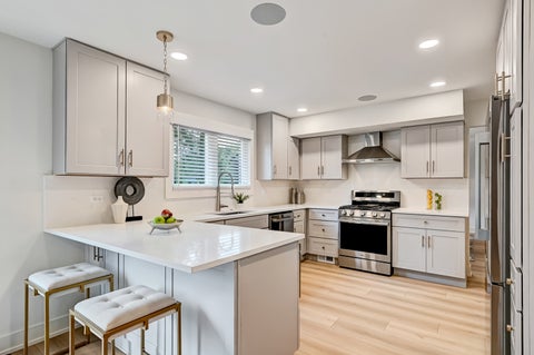 Tiny photo for 5615 S Elm Street, Hinsdale, IL 60521 (MLS # 12761730)