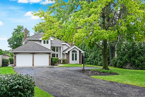 Tiny photo for 5615 S Elm Street, Hinsdale, IL 60521 (MLS # 12761730)