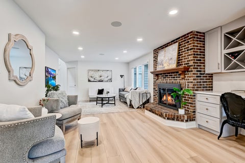 Tiny photo for 5615 S Elm Street, Hinsdale, IL 60521 (MLS # 12761730)