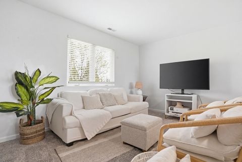 Tiny photo for 34460 N Eastings Way, Gurnee, IL 60031 (MLS # 12620586)