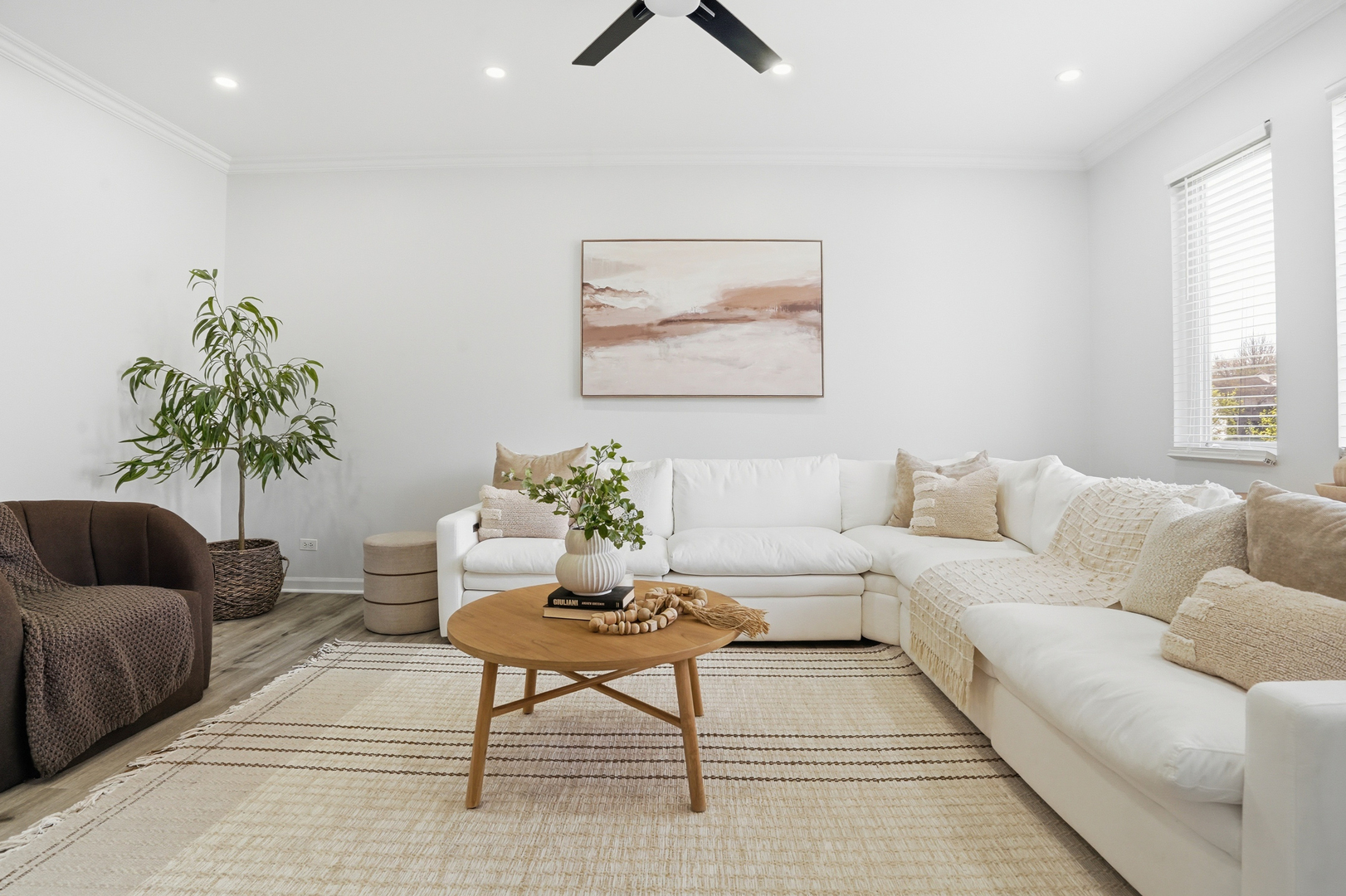 34460 N Eastings Way