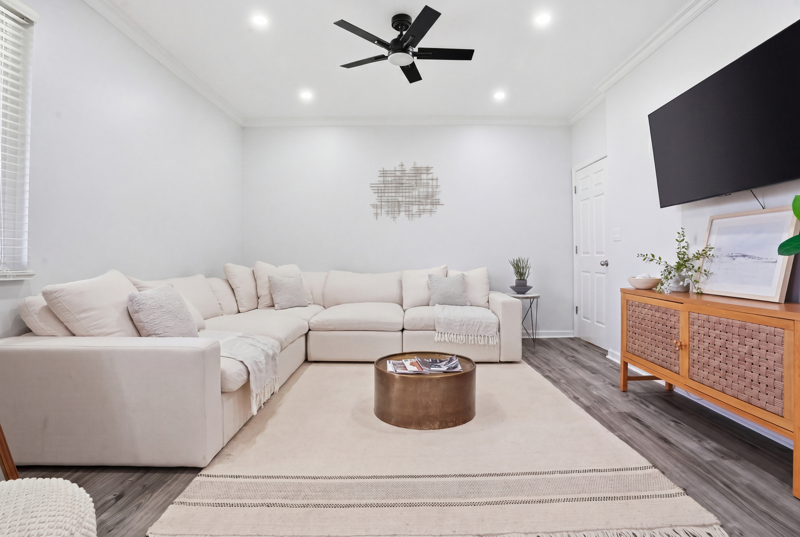 34460 N Eastings Way