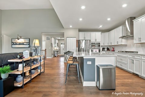Tiny photo for 325 Tralee Lane, McHenry, IL 60050 (MLS # 12766202)