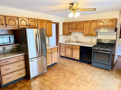 Tiny photo for 803 E Streamwood Boulevard, Streamwood, IL 60107 (MLS # 12495926)