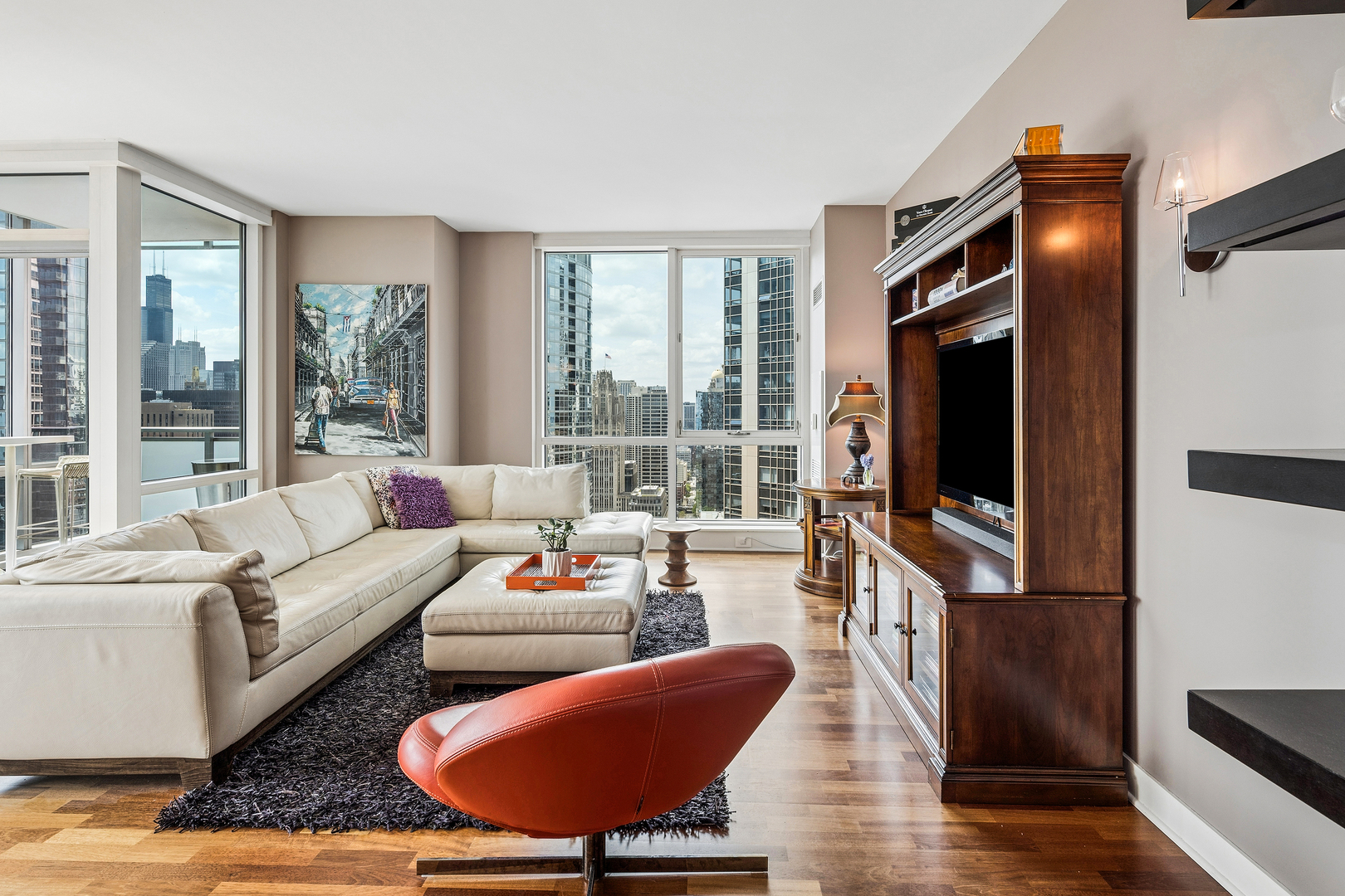 505 N MCCLURG Court 3905