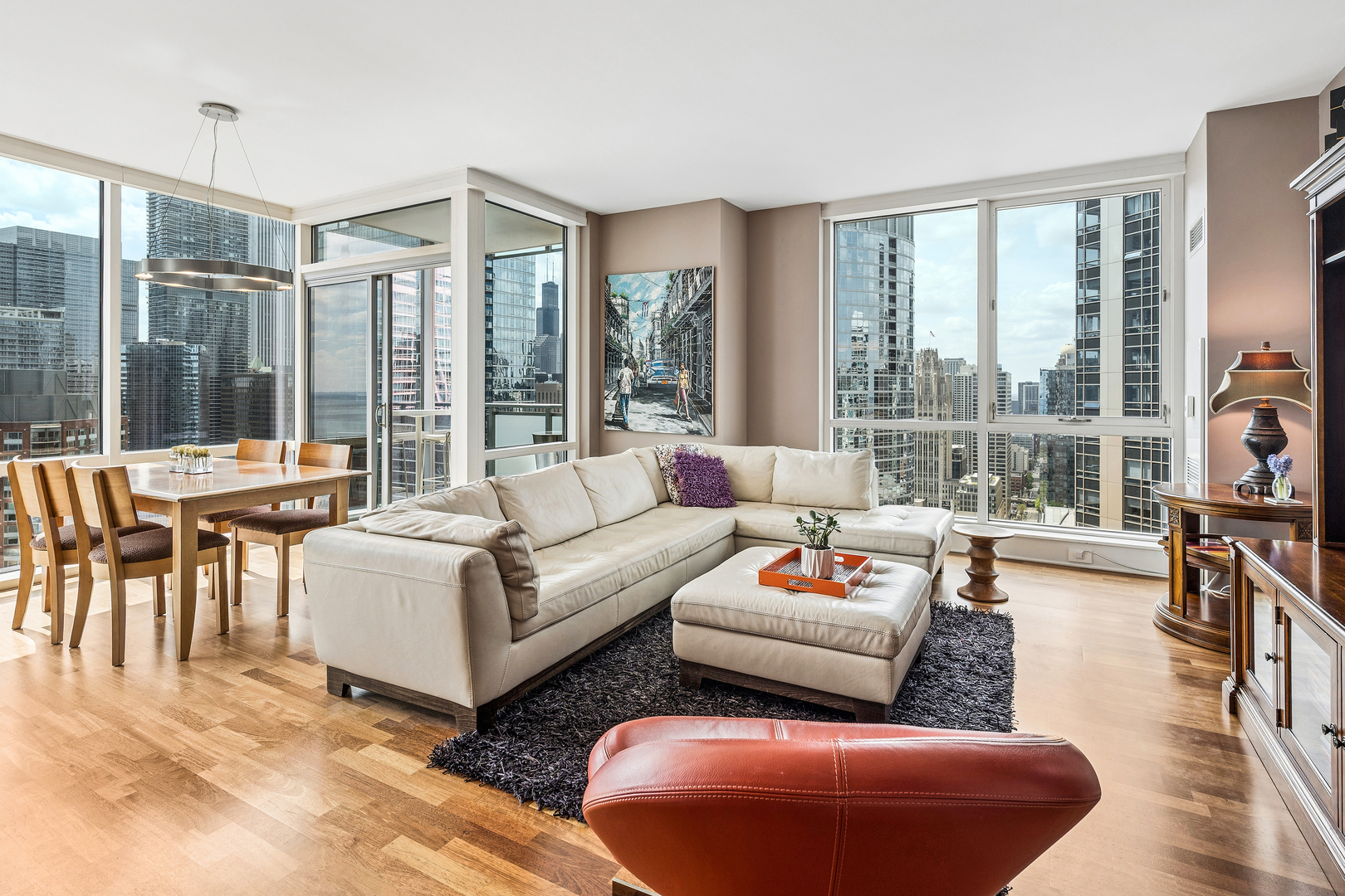 505 N MCCLURG Court 3905