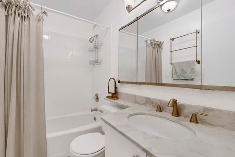 Tiny photo for 5415 N Sheridan Road #1907, Chicago, IL 60640 (MLS # 12553277)