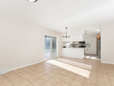 Tiny photo for 139 Monna Street, Sugar Grove, IL 60554 (MLS # 12517642)