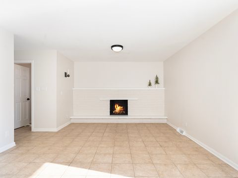 Tiny photo for 139 Monna Street, Sugar Grove, IL 60554 (MLS # 12517642)