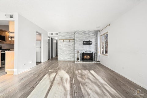 Tiny photo for 15713 ORLAN BROOK Drive #100, Orland Park, IL 60462 (MLS # 12717627)