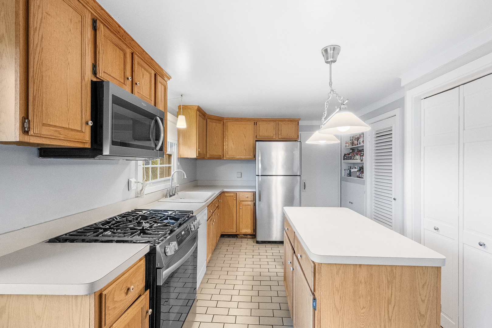 9965 Elm Circle Drive