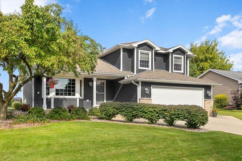 Photo of 1617 TIMBERLINE Drive, Joliet, IL 60431 (MLS # 12459383)