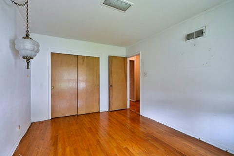 Tiny photo for 1705 S Ashland Avenue, Park Ridge, IL 60068 (MLS # 12731121)