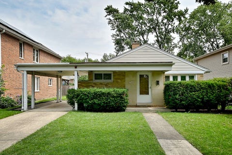 Photo of 1705 S Ashland Avenue, Park Ridge, IL 60068 (MLS # 12731121)