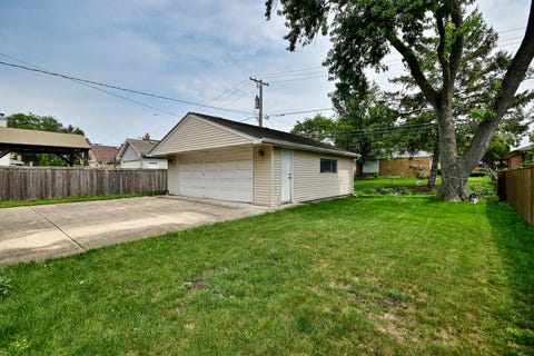Tiny photo for 1705 S Ashland Avenue, Park Ridge, IL 60068 (MLS # 12731121)