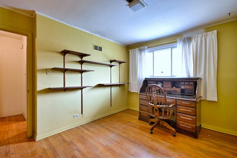 Tiny photo for 1705 S Ashland Avenue, Park Ridge, IL 60068 (MLS # 12731121)