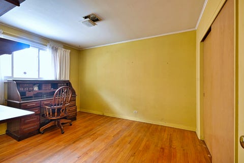 Tiny photo for 1705 S Ashland Avenue, Park Ridge, IL 60068 (MLS # 12731121)
