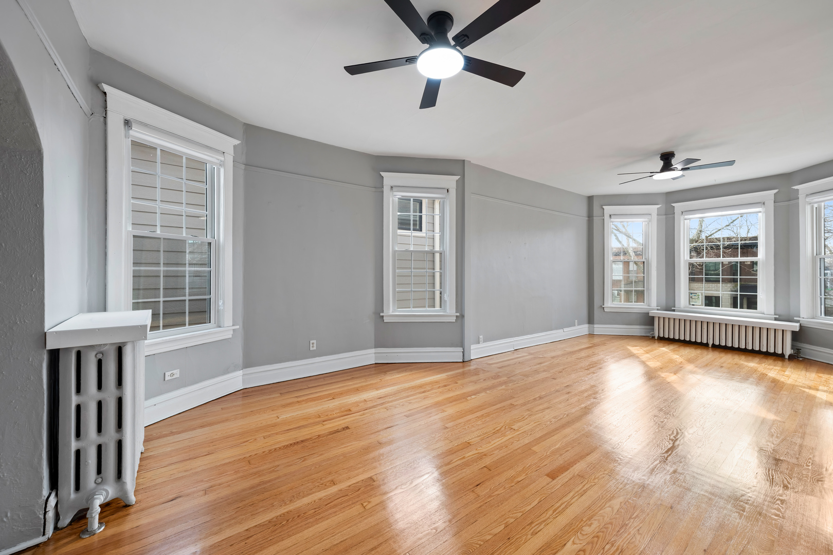 3915 N Seeley Avenue 2