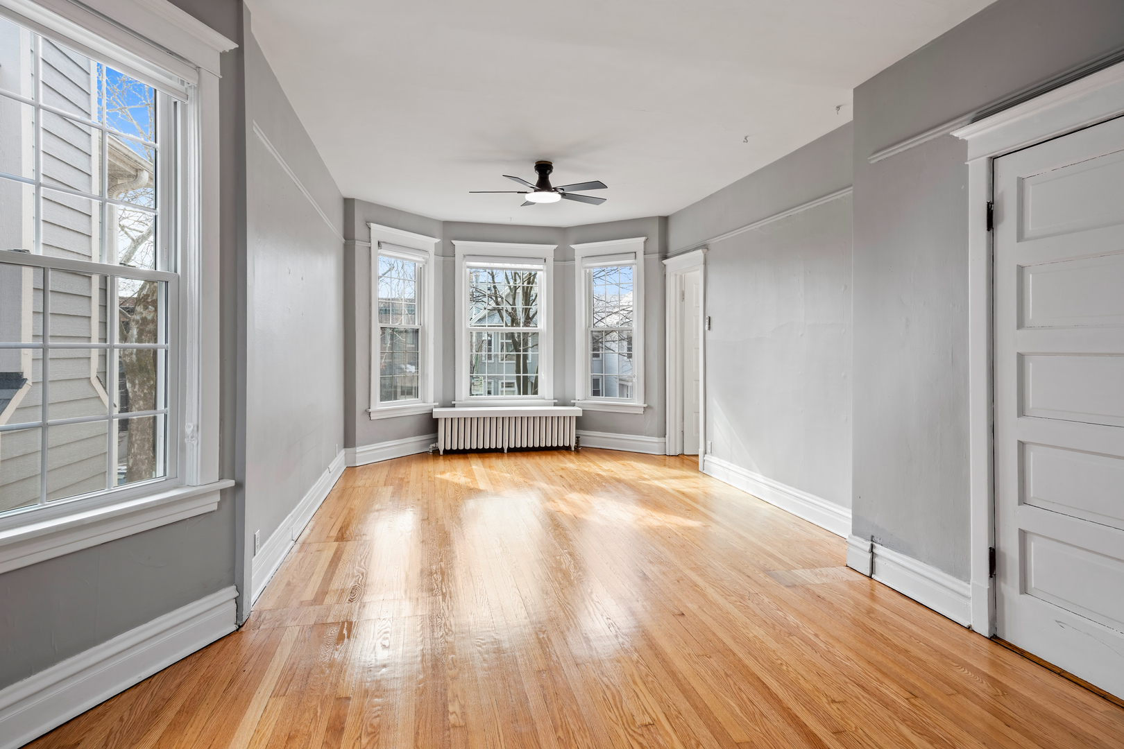 3915 N Seeley Avenue 2