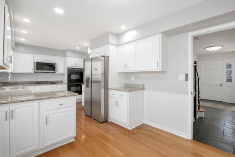 Tiny photo for 104 E Louis Avenue, Lake Forest, IL 60045 (MLS # 12599601)