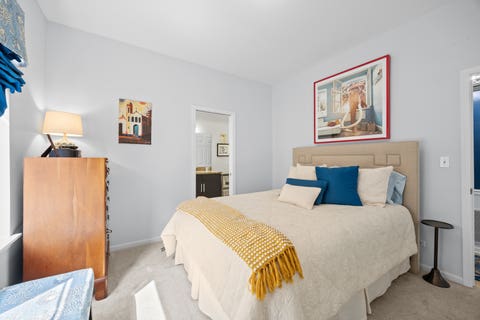 Tiny photo for 4405 S Lake Park Avenue #2, Chicago, IL 60653 (MLS # 12721672)