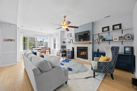 Tiny photo for 4405 S Lake Park Avenue #2, Chicago, IL 60653 (MLS # 12721672)