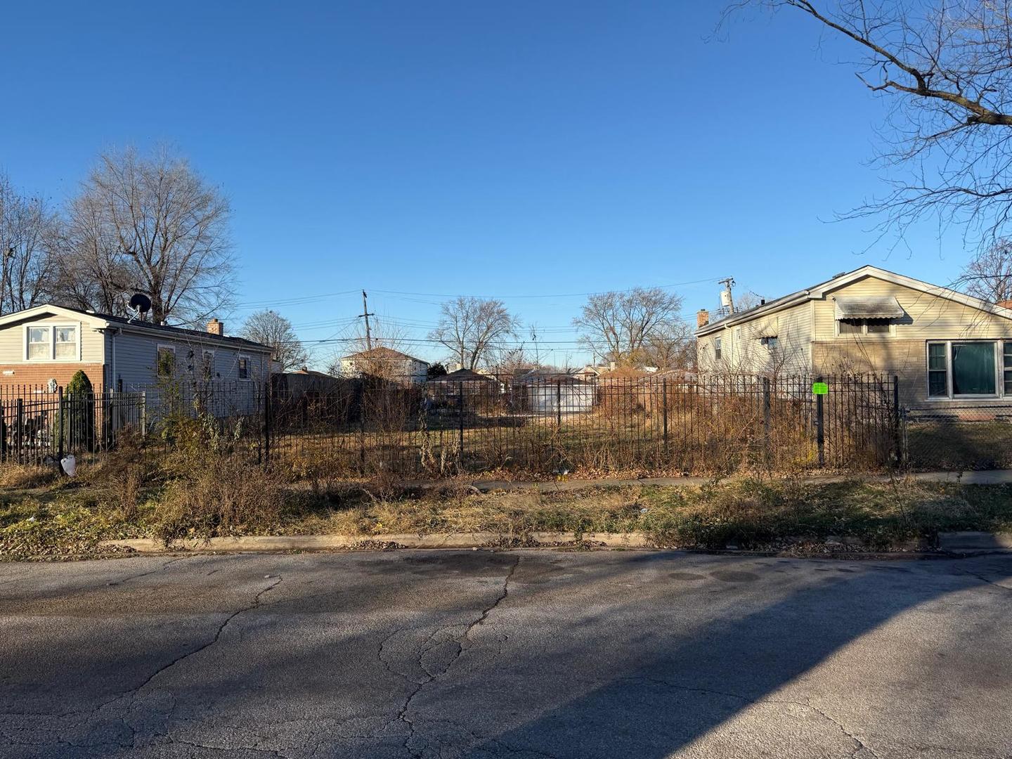 4432 S Leclaire Avenue