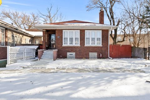 Photo of 8249 S Harper Avenue, Chicago, IL 60619 (MLS # 12550033)