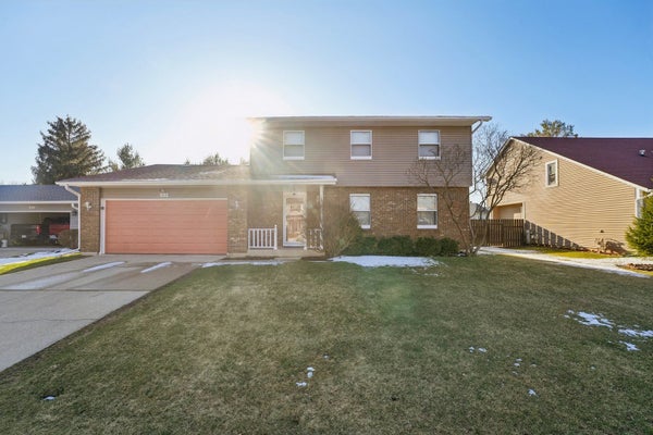 532 SHENANDOAH TRL, ELGIN, IL 60123 - Image c58b9bbe076f759d4fce441f34e7d7d5/213205490