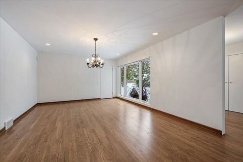 Tiny photo for 710 Strawberry Hill Drive, Glencoe, IL 60022 (MLS # 12476833)