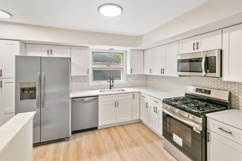 Tiny photo for 3809 215th Street, Matteson, IL 60443 (MLS # 12463653)