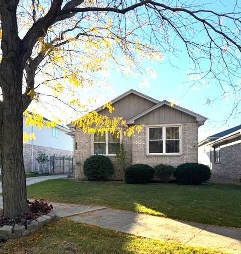 Photo of 10952 S Avenue E Ave, Chicago, IL 60617 (MLS # 12491488)