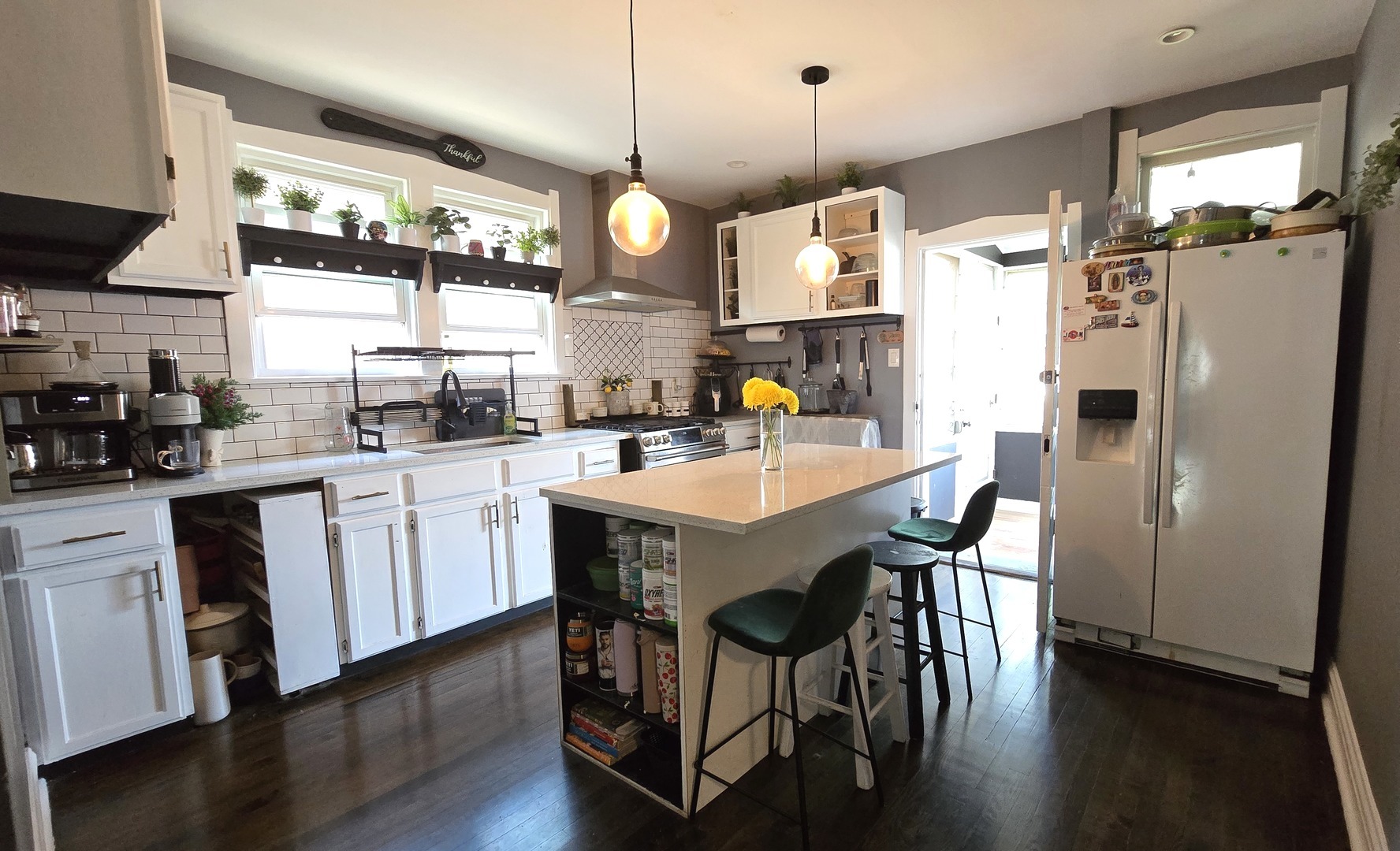 2723 N 76th Court